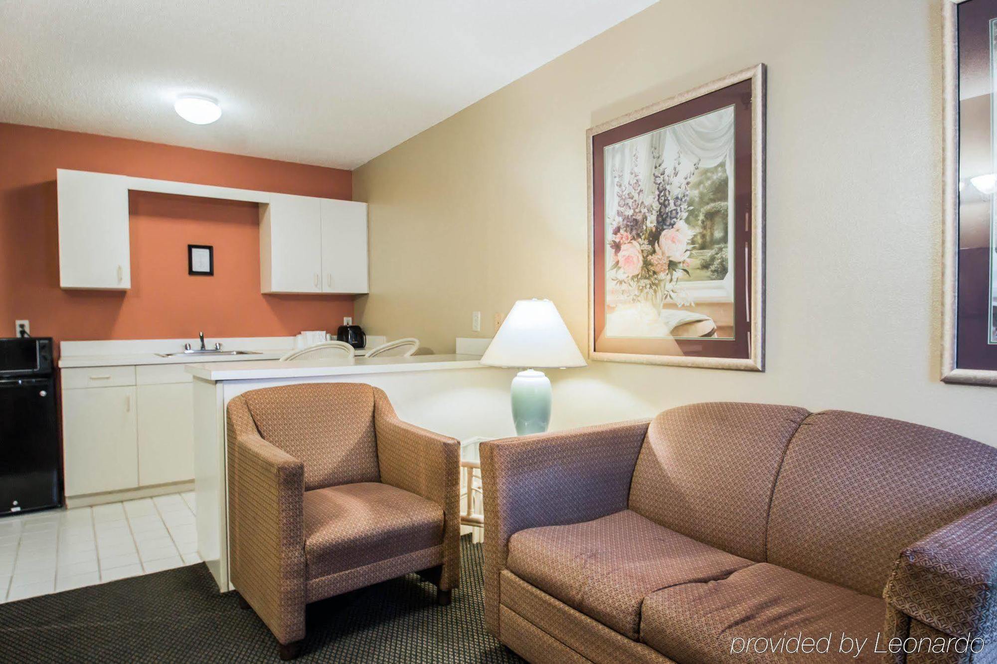 Rodeway Inn & Suites Haines City Exteriör bild